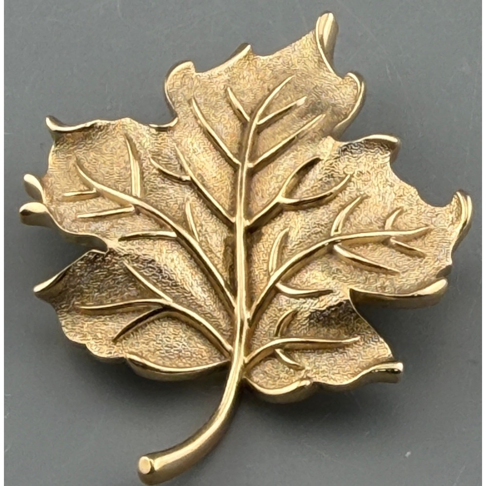 Vintage Trifari Brooch Trifarium Maple Leaf Textured Signed 2 1/4"